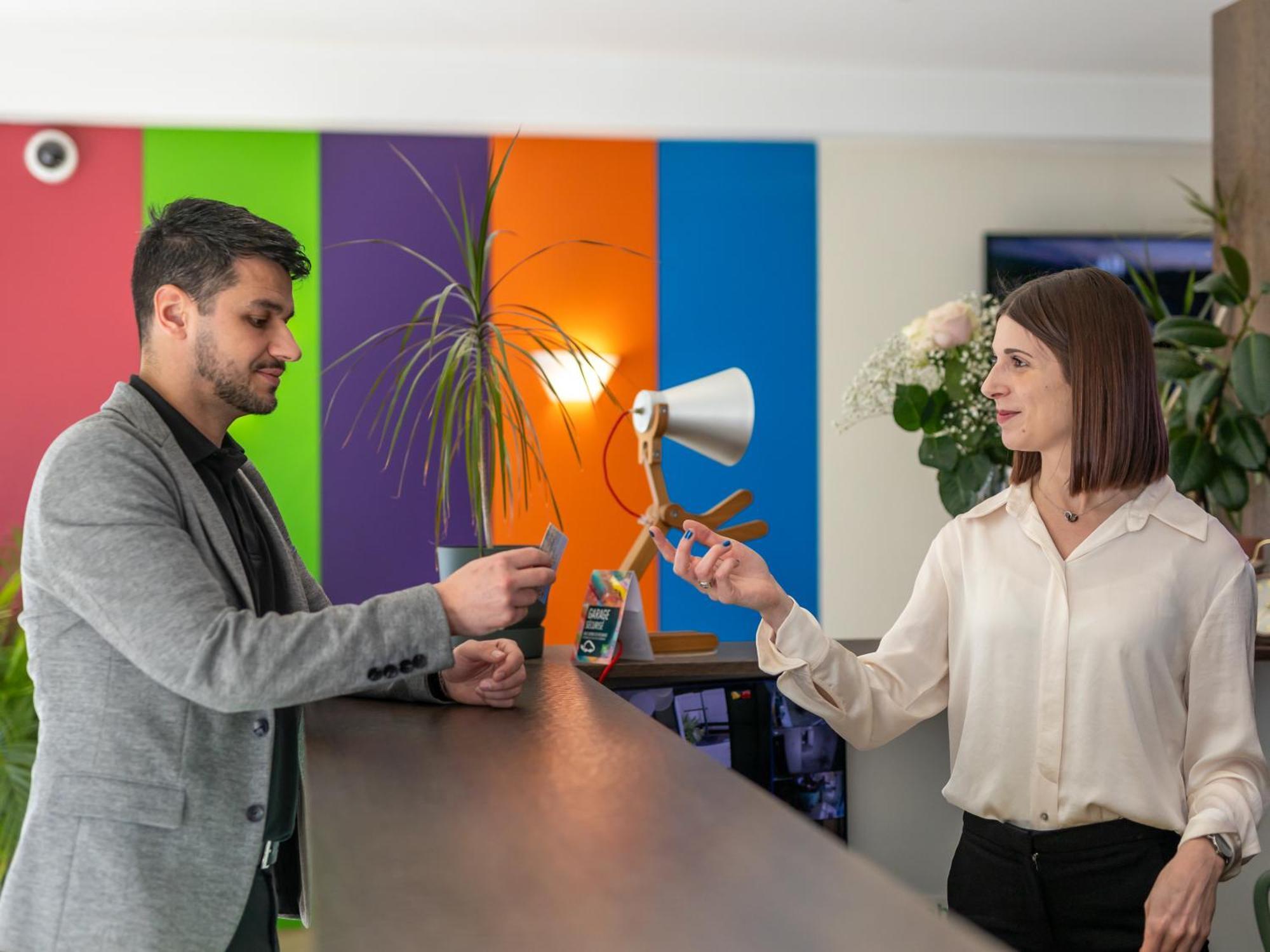 Ibis Styles Le Puy En Velay Hotel Buitenkant foto