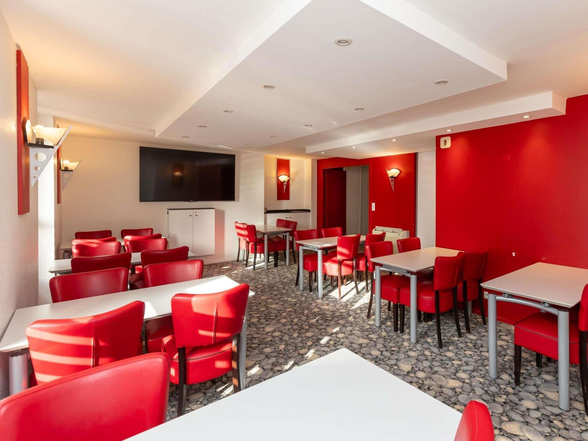 Ibis Styles Le Puy En Velay Hotel Buitenkant foto